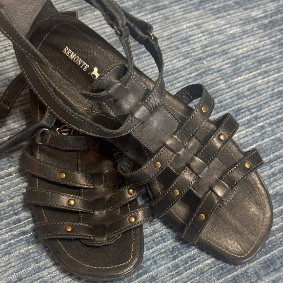 NWOT Remonte Dorndorf Elegant Black Strappy Sandals size 38, 8 - Picture 2 of 8